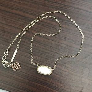 Kendra Scott necklace